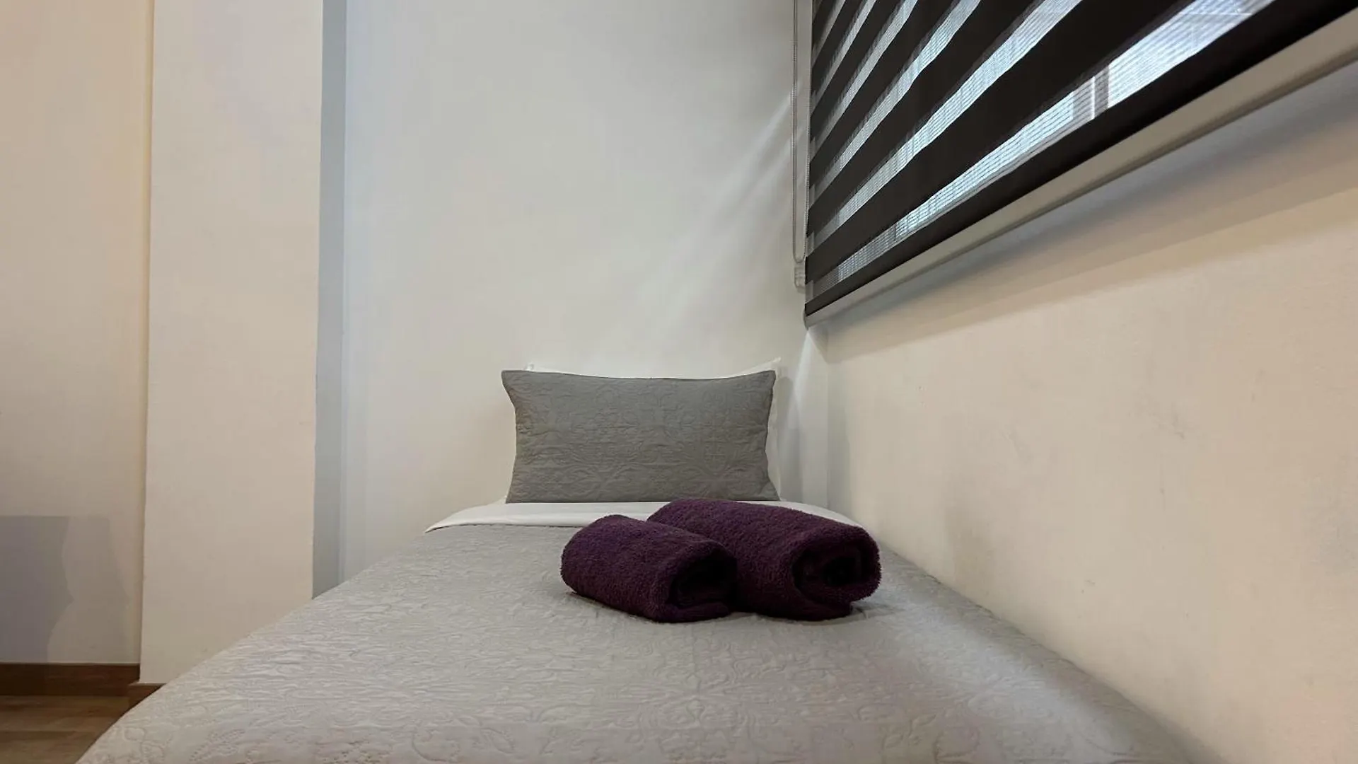 Apartahotel Baldiri Sant Boi de Llobregat 2*,  Spain